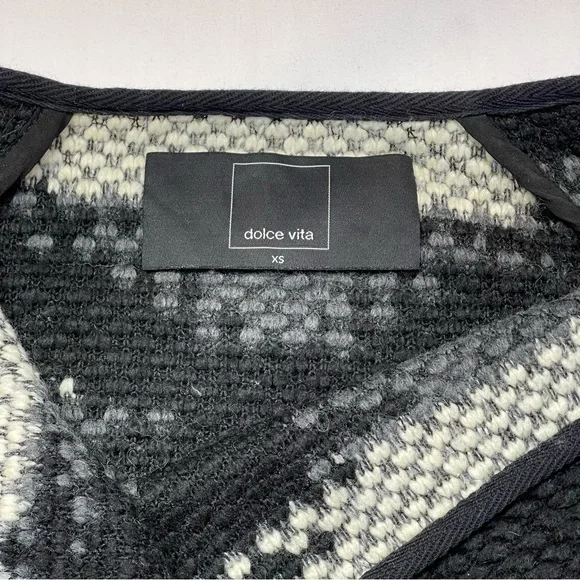 ✨2xHOST PICK✨Dolce Vita Kadias Edgy Wool Sweater Cardigan - Picture 6 of 9